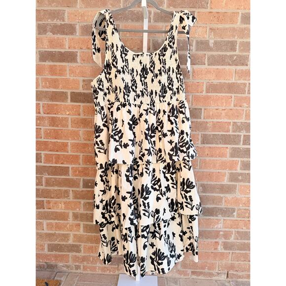 Skies Are Blue Dresses & Skirts - Skies are Blue Curvy Black/White Curvy Dress Size 3X